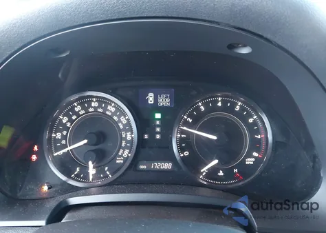 2010 Lexus Is 350C z USA, uszkodzony, nr VIN JTHFE2C27A2502898